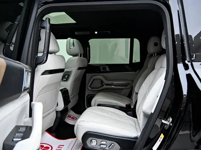 BYD FangChengBao Leopard 8 — Фото автомобиля 12