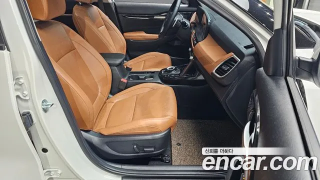 Kia Seltos New — Фото автомобиля 16