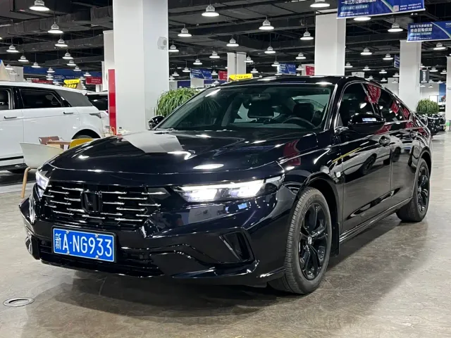 Honda Accord — Фото автомобиля 3