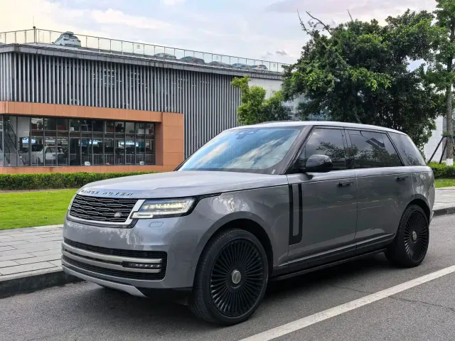 Фотография автомобиля — Land Rover Range Rover