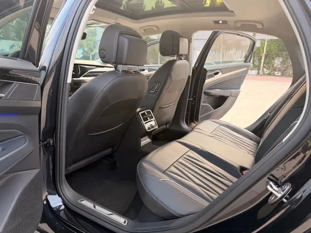 Volkswagen Passat — Фото автомобиля 13