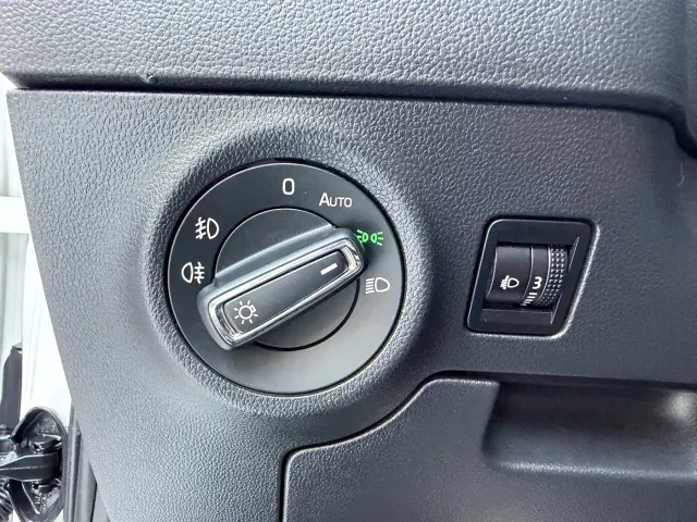 Skoda Karoq — Фото автомобиля 9