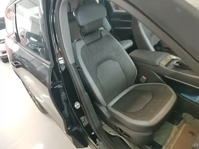 Ford Edge — Фото автомобиля 24