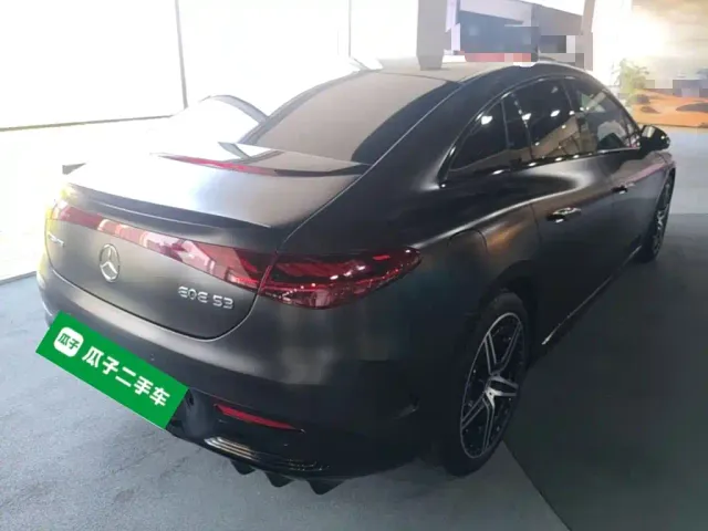 Mercedes-Benz EQE AMG — Фото автомобиля 4