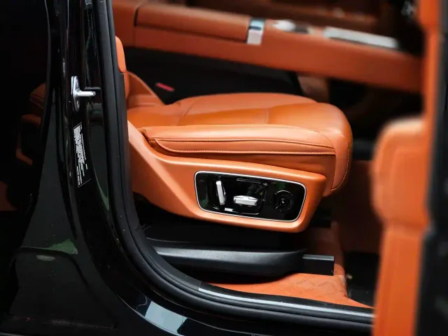 Li Auto L7 — Фото автомобиля 21