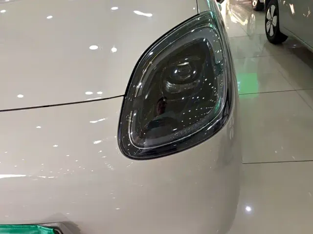 Wuling Hongguang Mini EV — Фото автомобиля 23