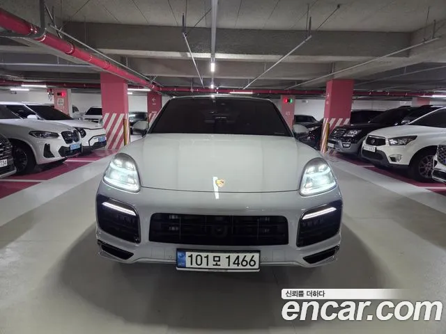 Фотография автомобиля — Porsche Cayenne PO536