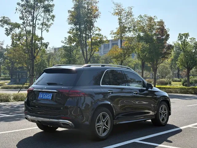 Mercedes-Benz GLE-Class — Фото автомобиля 4