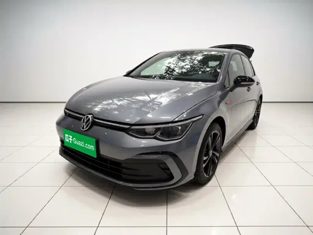 Фотография автомобиля — Volkswagen Golf