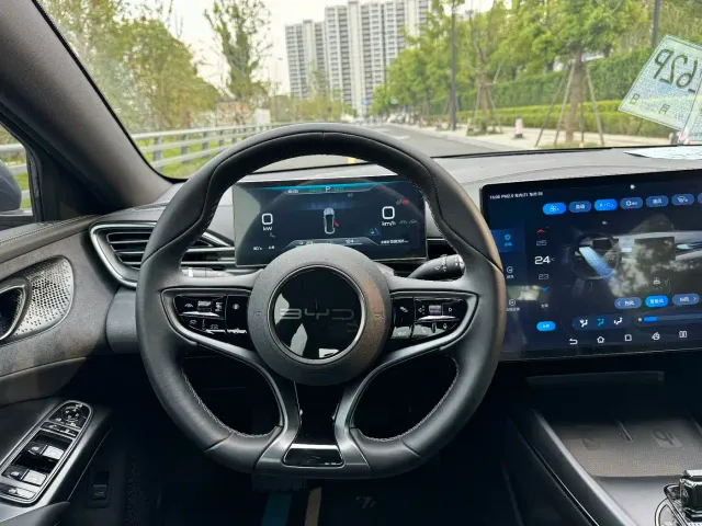 BYD Seal 2022 550km Standard Range RWD Elite — Фото автомобиля 14