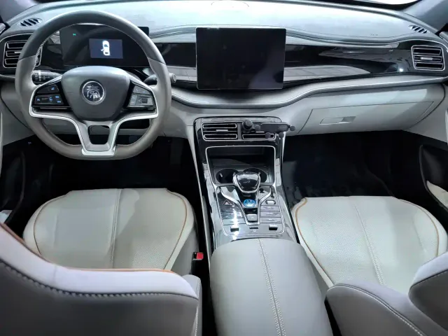 BYD Qin PLUS — Фото автомобиля 8