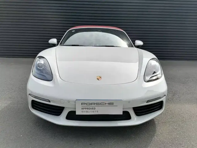 Porsche 718 — Фото автомобиля 12
