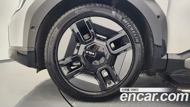 Kia EV9 — Фото автомобиля 5