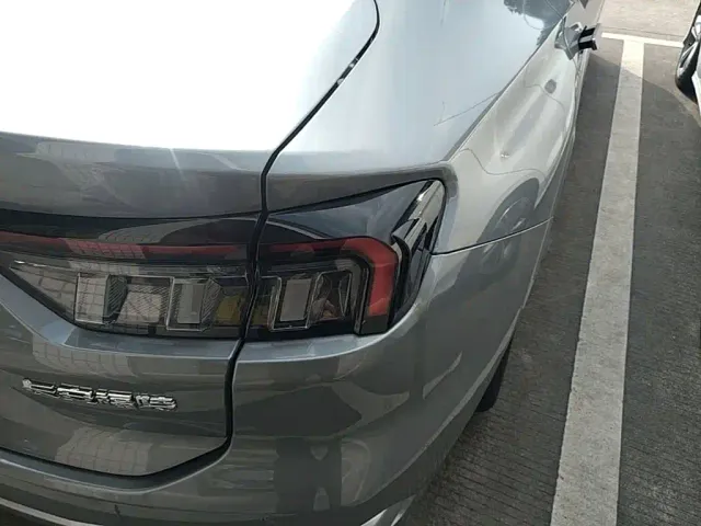 Ford Mondeo — Фото автомобиля 7