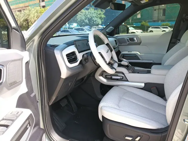 BYD FangChengBao Titanium 3 — Фото автомобиля 12