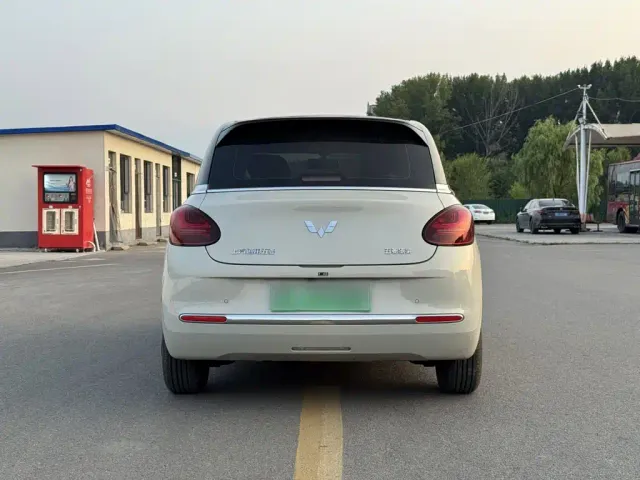 Wuling Bingo — Фото автомобиля 5