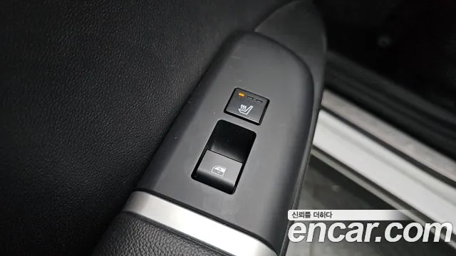 Hyundai Grandeur Grandeur (GN7) 2.5 Бензин 2WD — Фото автомобиля 19