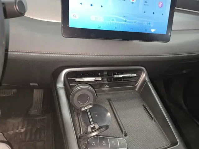 BYD Qin PLUS — Фото автомобиля 12