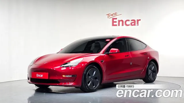 Фотография автомобиля — Tesla Model 3