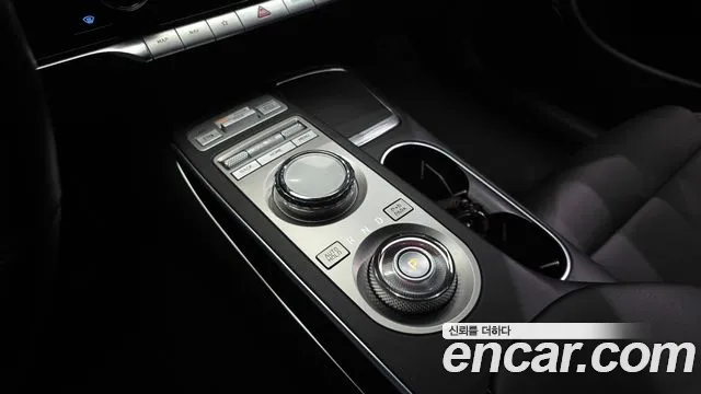 Genesis GV70 2.2 Дизель AWD — Фото автомобиля 8