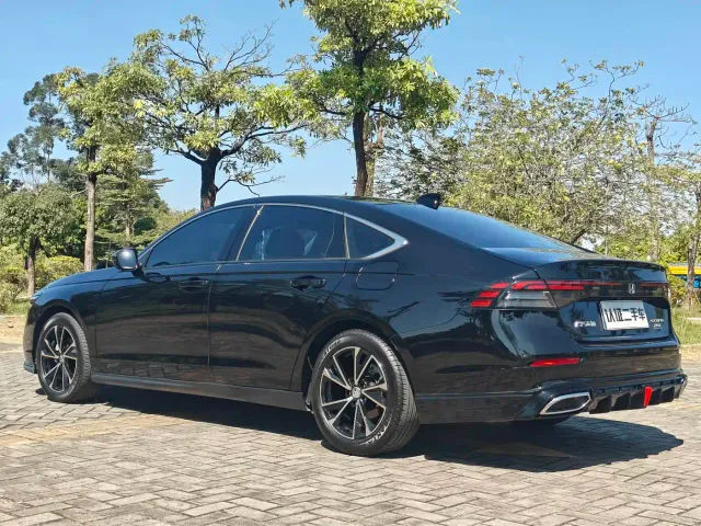 Honda Accord — Фото автомобиля 24