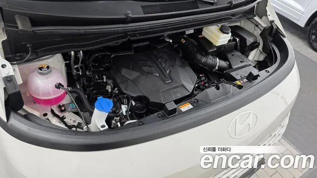 Hyundai Staria — Фото автомобиля 9