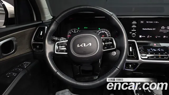 Kia Sorento Sorento 4-е поколение Бензин 2.5T 2WD — Фото автомобиля 10