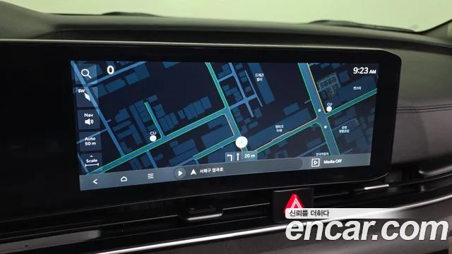 Kia Carnival Generation 4 — Фото автомобиля 16