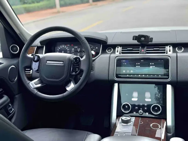 Land Rover Range Rover — Фото автомобиля 7