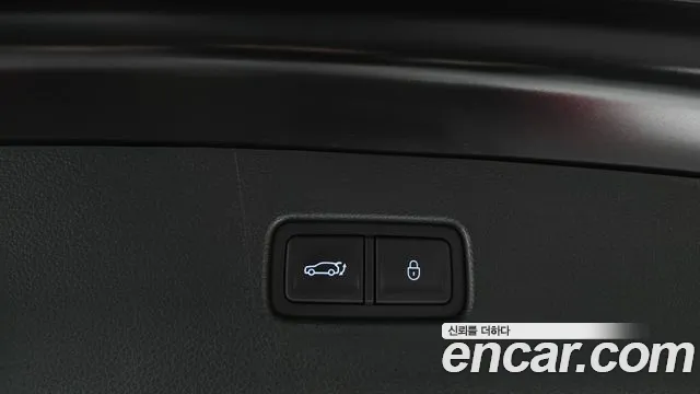 Genesis GV80 — Фото автомобиля 17