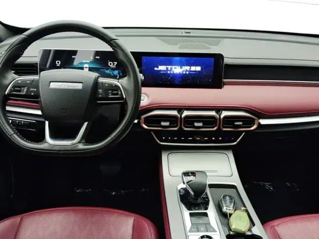Jetour X70 Plus — Фото автомобиля 12