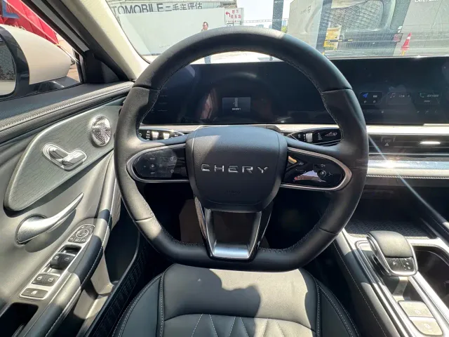Chery Arrizo 8 — Фото автомобиля 10