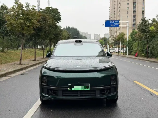 Li Auto Li Xiang L9 2024 Model Ultra — Фото автомобиля 2