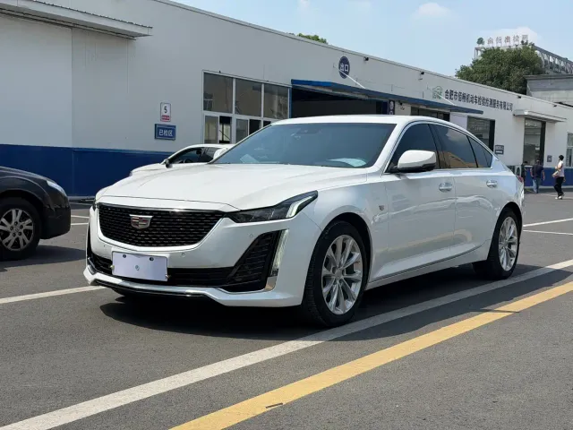 Фотография автомобиля — Cadillac CT5