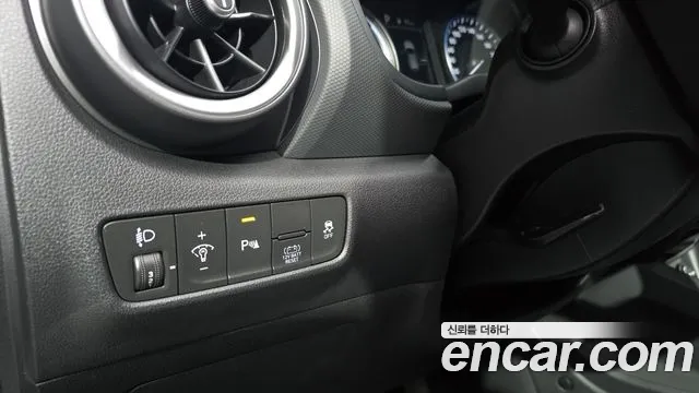 Hyundai Kona — Фото автомобиля 26