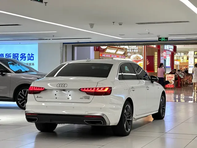 Audi A4L — Фото автомобиля 5