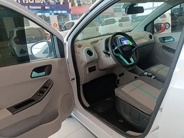 JMEV Xiaoqilin — Фото автомобиля 15