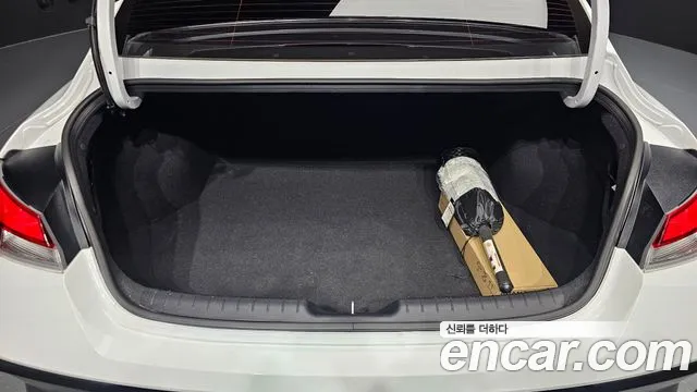 Hyundai AVANTE Новый Avante (CN7) — Фото автомобиля 20