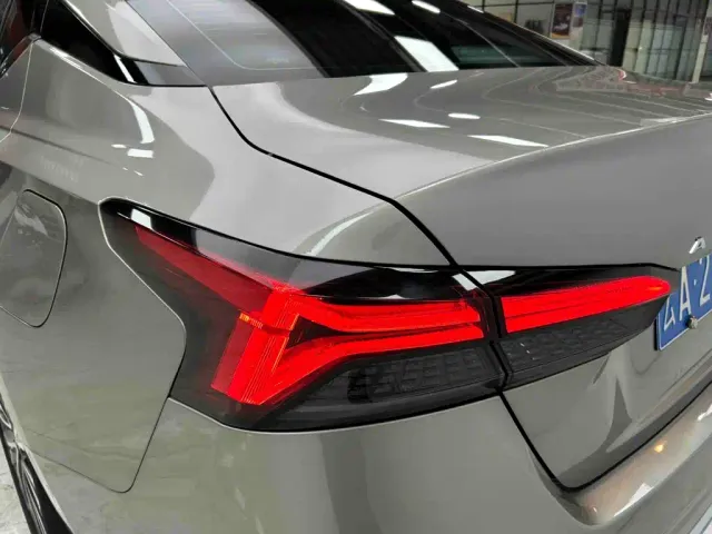 Nissan Teana — Фото автомобиля 24
