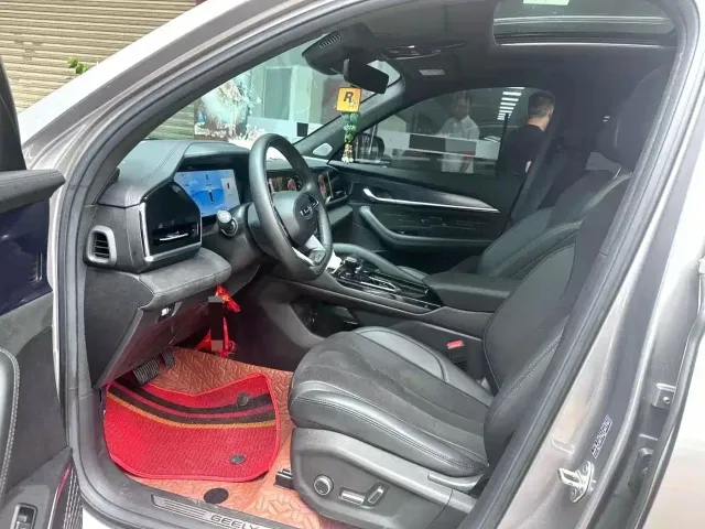 Geely Xingyue L — Фото автомобиля 4