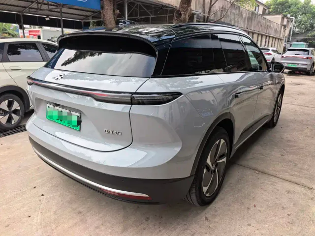Nio ES6 — Фото автомобиля 15