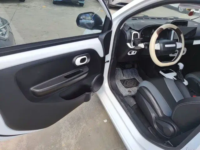 Roewe Clever — Фото автомобиля 15