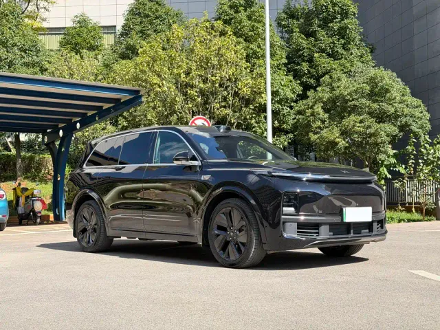 Li Auto L9 — Фото автомобиля 3