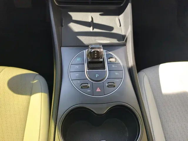 BYD Seal 05 DM-i — Фото автомобиля 16