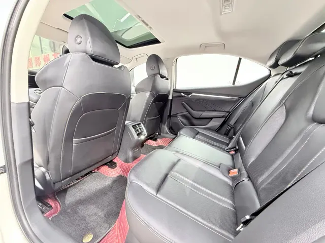 Skoda Octavia — Фото автомобиля 8
