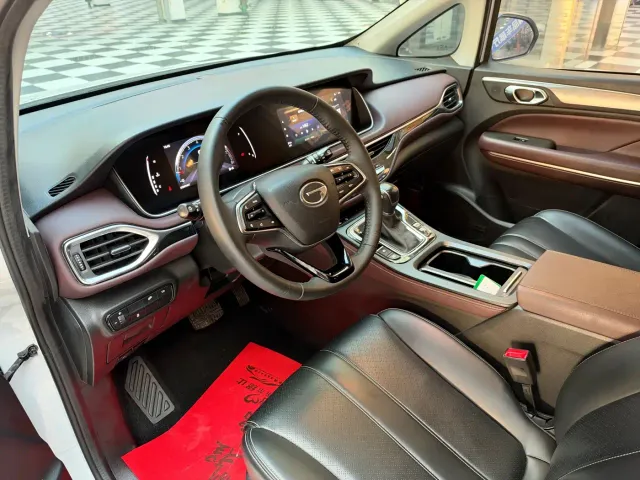GAC Trumpchi M6 — Фото автомобиля 15
