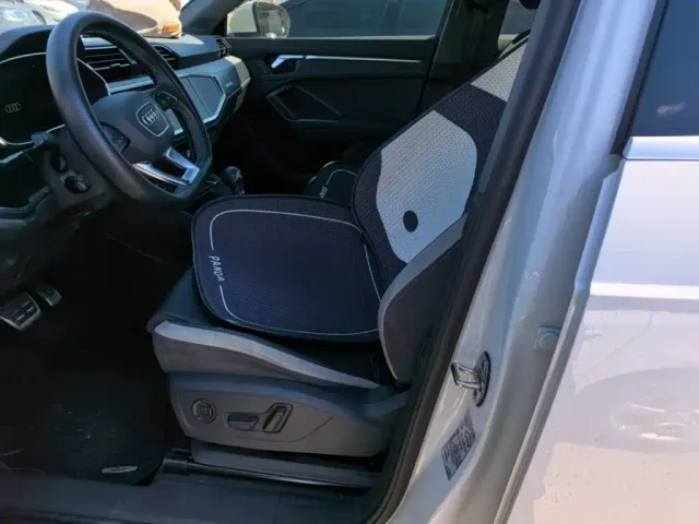 Audi Q3 — Фото автомобиля 14