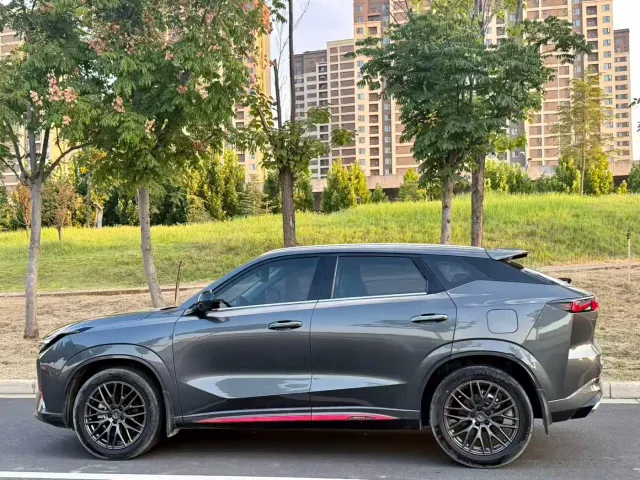 Changan Z6 — Фото автомобиля 7