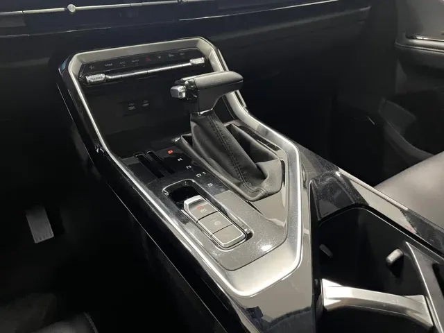 Wuling Asta — Фото автомобиля 8