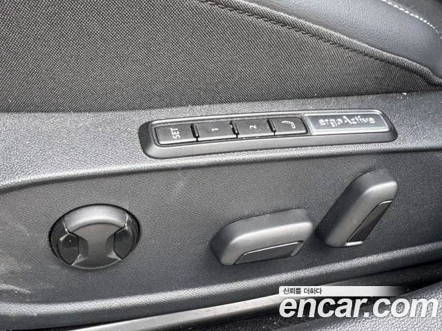 Volkswagen Golf Golf 8 поколение 2.0 TDI Prestige — Фото автомобиля 10